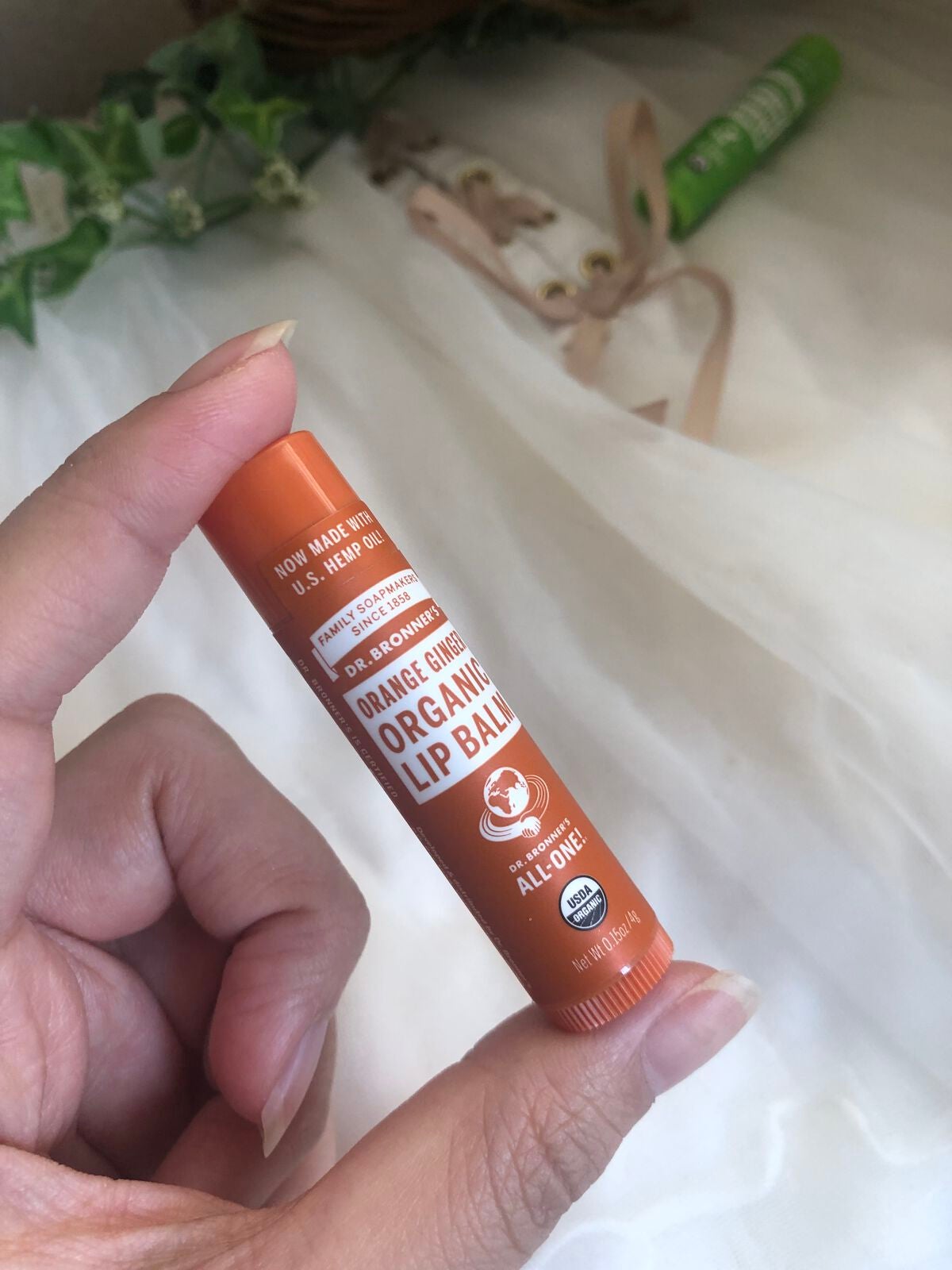 オーガニックリップバーム(オレンジジンジャー)/Dr. Bronner's Magic Soaps(海外)/リップケアを使ったクチコミ(1枚目)