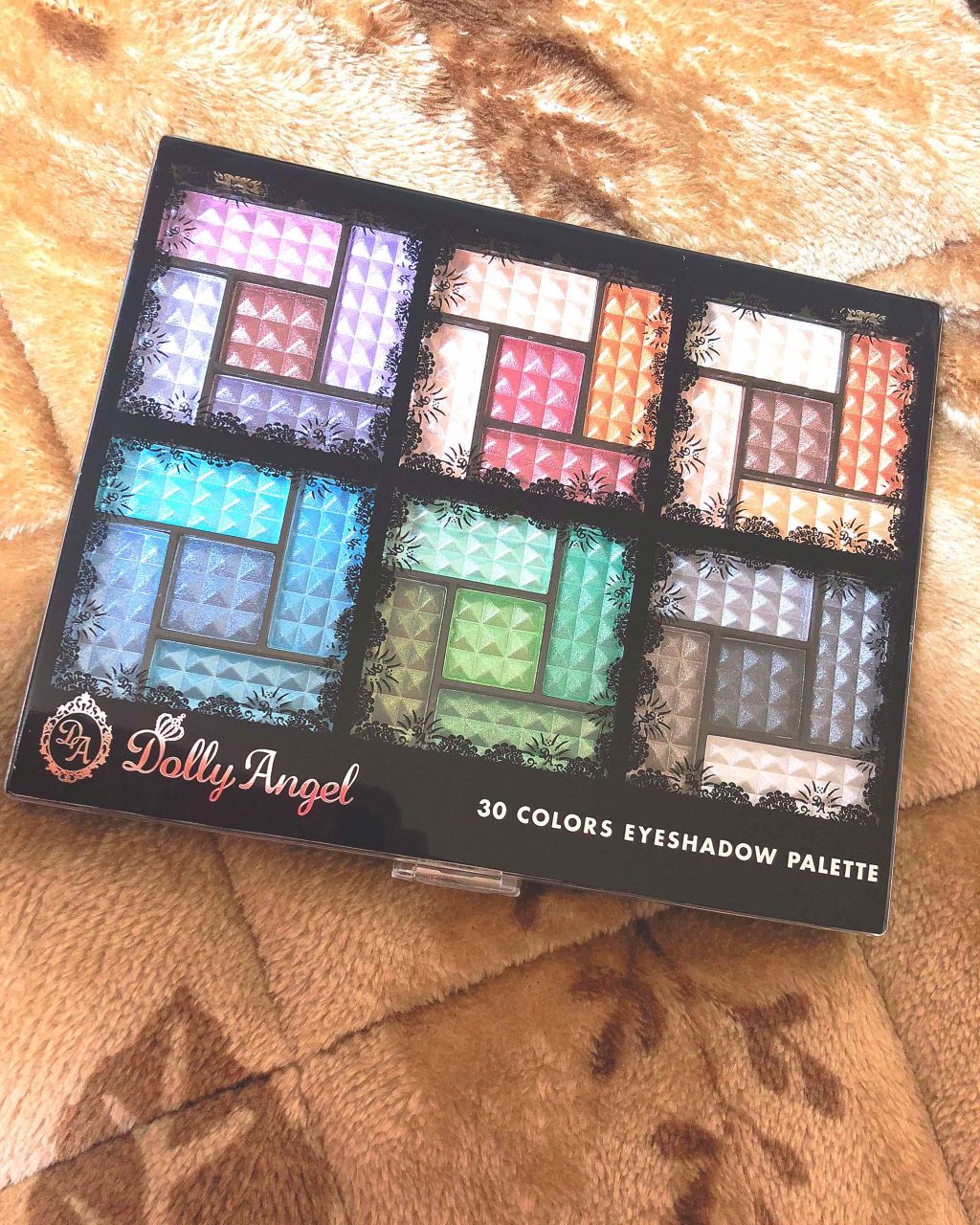 30COLORSEYESHADOWPALETTE/Dolly Angel/アイシャドウパレットを使ったクチコミ(1枚目)
