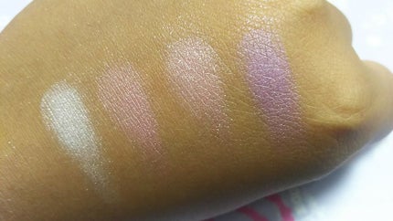 カラフルアイシャドウ/DAISO/アイシャドウパレットを使ったクチコミ(3枚目)