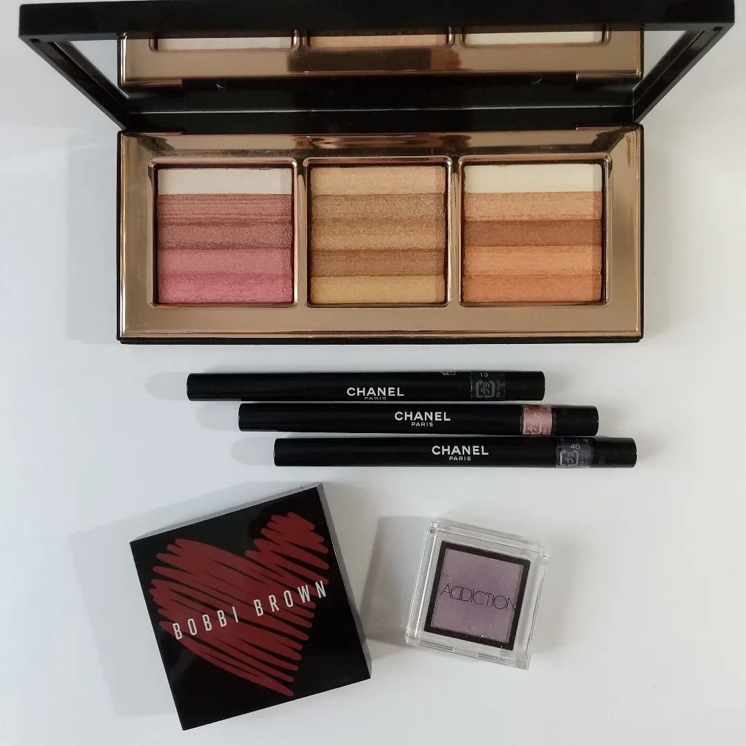 スティロ オンブル エ コントゥール 46 ネオン ダリア/CHANEL/スティックアイシャドウを使ったクチコミ（1枚目）