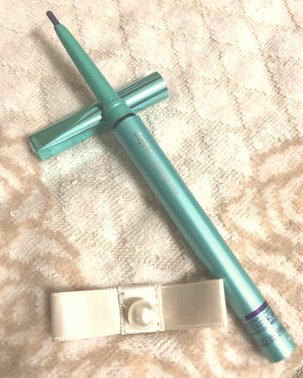 「密着アイライナー」クリームペンシル/デジャヴュ/ペンシルアイライナーを使ったクチコミ(1枚目)