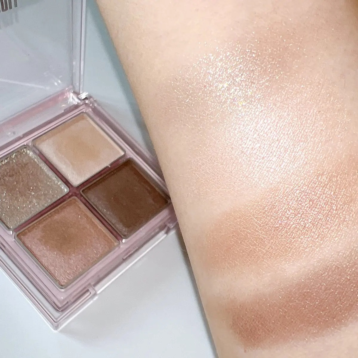 デイジードール アイ ドロー シャドウ/DAISY DOLL by MARY QUANT/アイシャドウパレットを使ったクチコミ（2枚目）