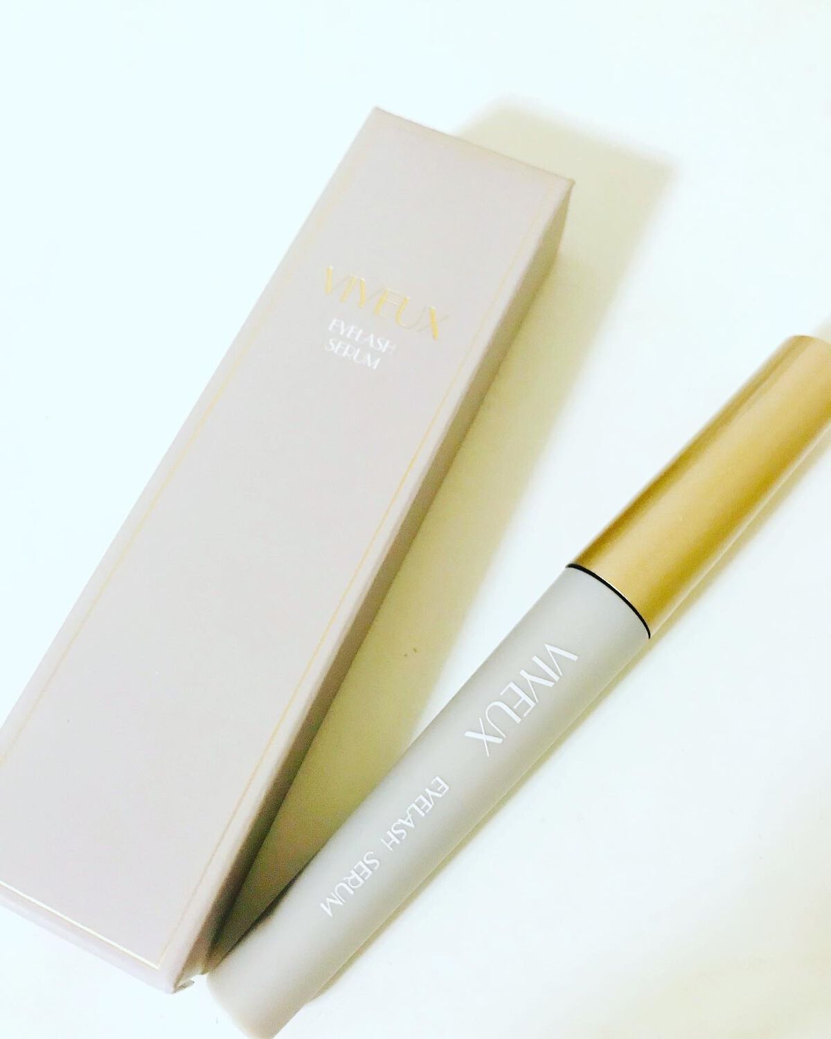 みみりんアンカープレート矯正中 on LIPS 「まつ毛美容液を毎日使っています。新しくヴィユーアイラッシュセラ..」(1枚目)