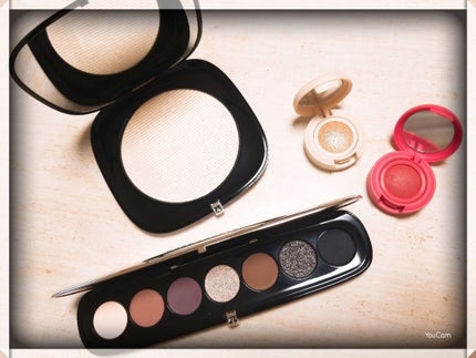 EYE-CONIC STEEL MULTI-FINISH EYESHADOW PALETTE/MARC JACOBS/アイシャドウパレットを使ったクチコミ(4枚目)