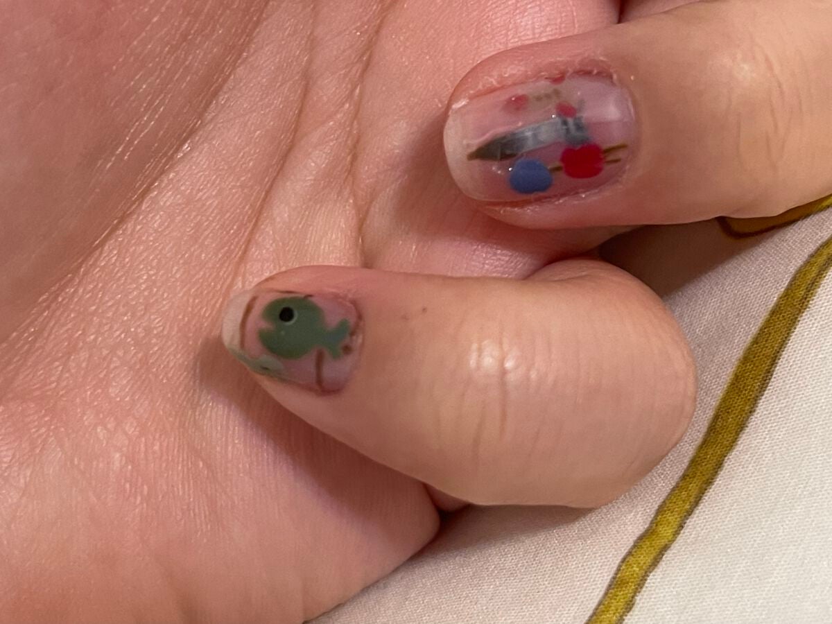 シソおむすび on LIPS 「100円ショップのジェルネイル三原色+白+黒ベースコート+トッ..」(4枚目)