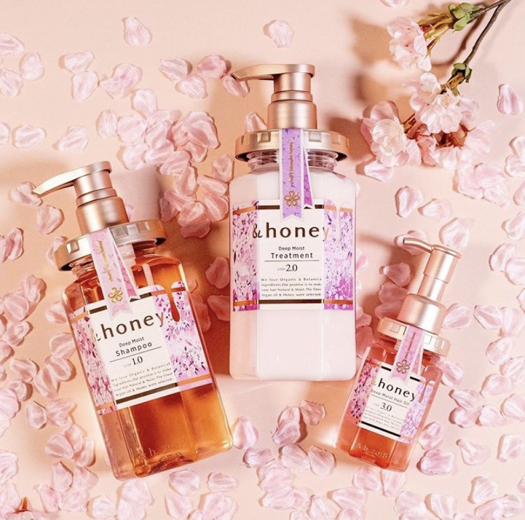 ディープモイスト 限定チェリーブロッサム シャンプー&ヘアトリートメントペアセット/&honey/シャンプー・コンディショナーを使ったクチコミ(1枚目)