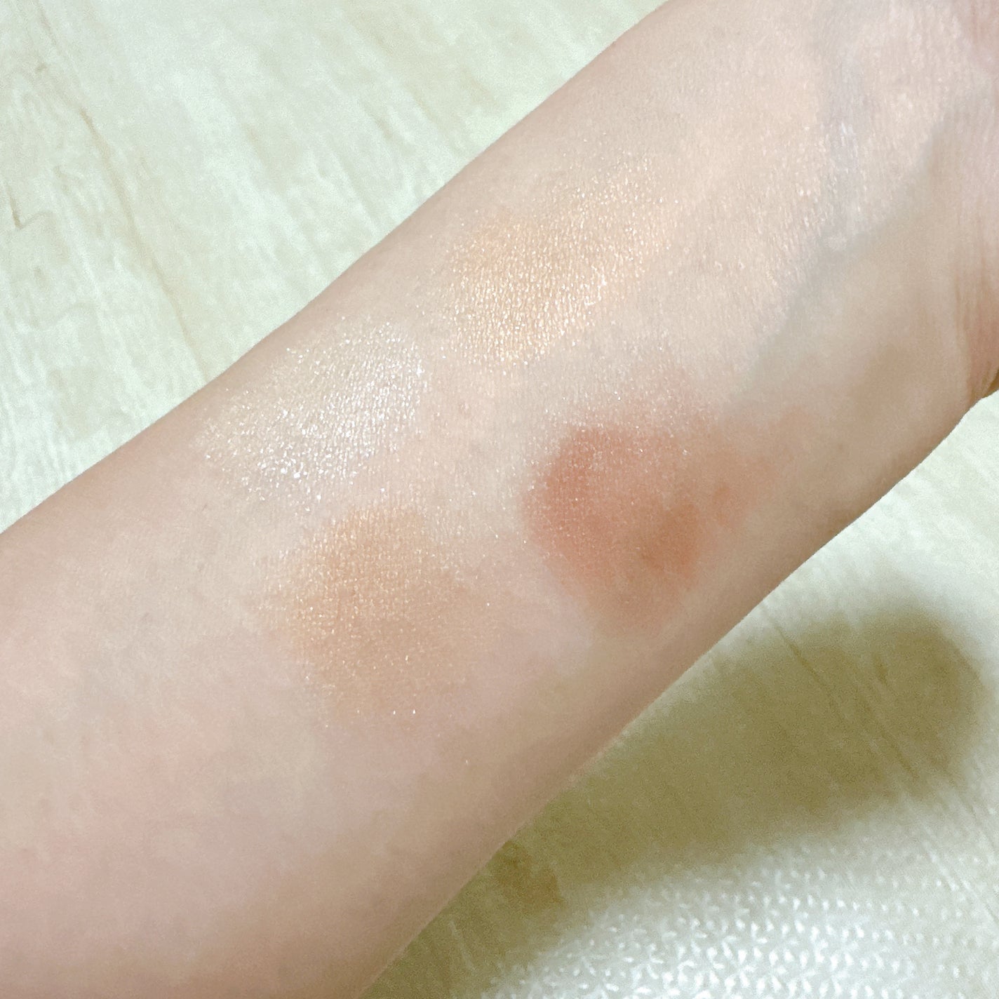 スキンモデリングアイズ/LUNASOL/アイシャドウパレットを使ったクチコミ(5枚目)