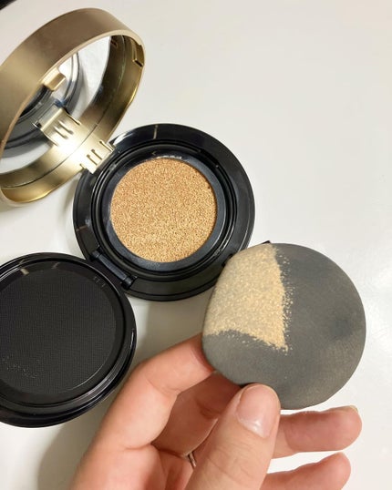 フローレス ルミエール ラディアンス パーフェクティング クッション/ローラ メルシエ/クッションファンデーションを使ったクチコミ(3枚目)