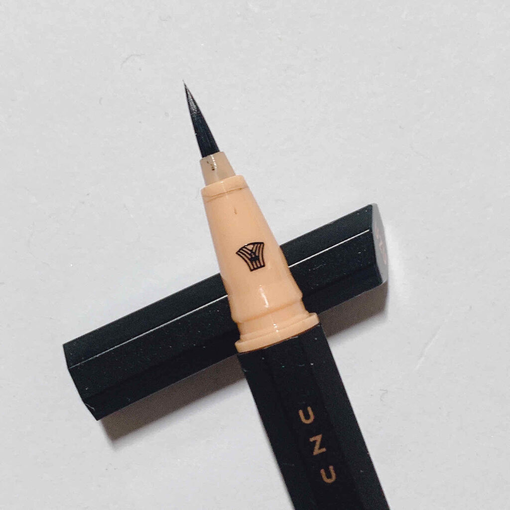 EYE OPENING LINER/UZU BY FLOWFUSHI/リキッドアイライナーを使ったクチコミ（2枚目）