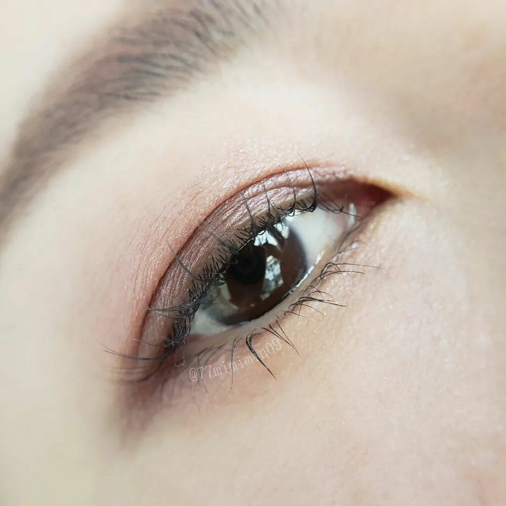 みみ on LIPS 「SUQQUデザイニングカラーアイズ06宵紅色がくすむのが怖くて..」(2枚目)