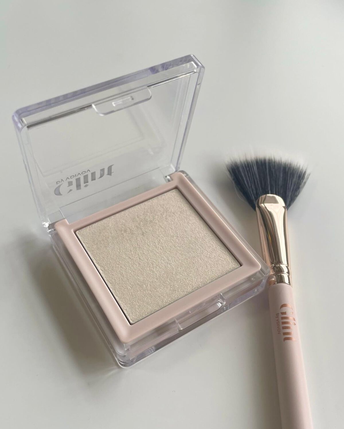 ハイライター/Glint/パウダーハイライトを使ったクチコミ（2枚目）