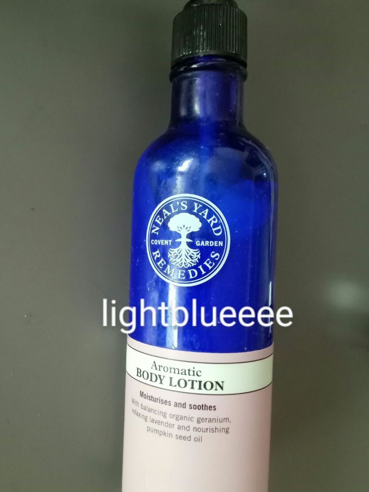 アロマティックボディローション/ニールズヤード レメディーズ/ボディローションを使ったクチコミ(1枚目)