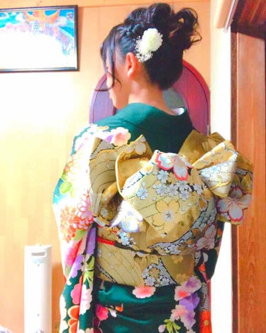 今日は成人式👘
３時に起きて4時半くらいからずっとどこにも寄っかかれないからめっちゃ辛い😭