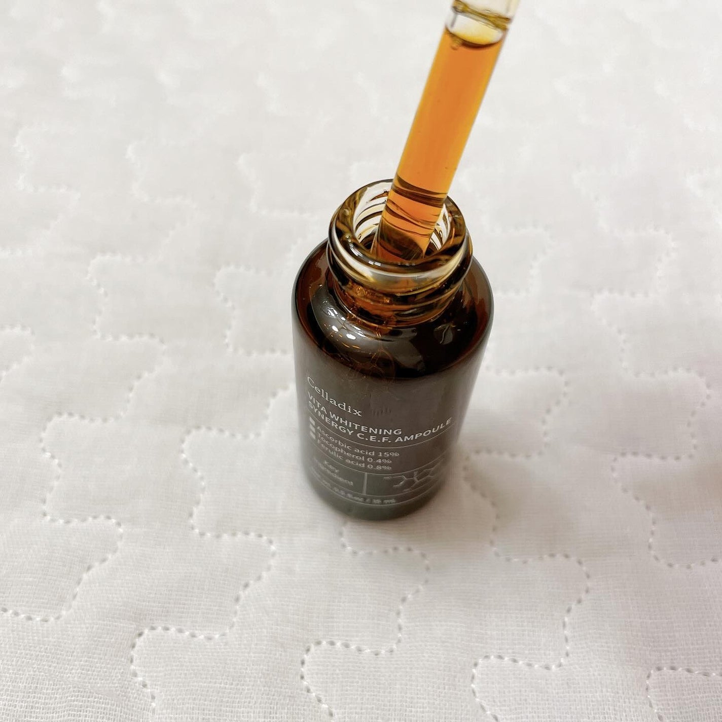 ビタホワイトニングシナジーC.E.F.アンプル/Celladix/美容液を使ったクチコミ(2枚目)