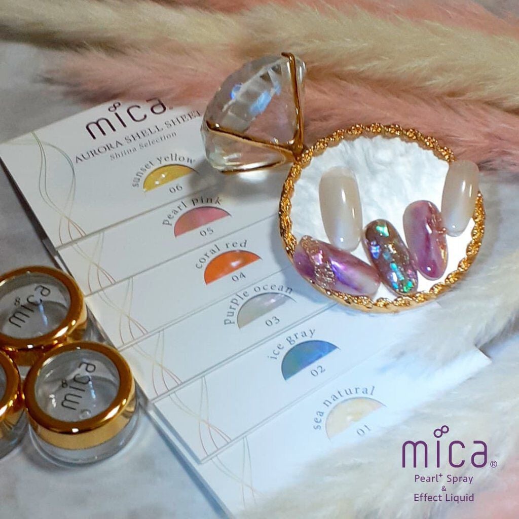 r.kira.nail on LIPS 「【mica】ミーカのオーロラシェルは輝きが凄い✨めちゃくちゃ薄..」(2枚目)