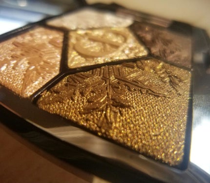 サンク クルール クチュール<ゴールデン ナイツ>/Dior/アイシャドウパレットを使ったクチコミ(4枚目)