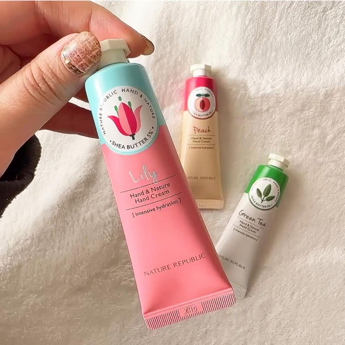 ハンドアンドネイチャーハンドクリーム ACACIA/ネイチャーリパブリック/ハンドクリームを使ったクチコミ(2枚目)
