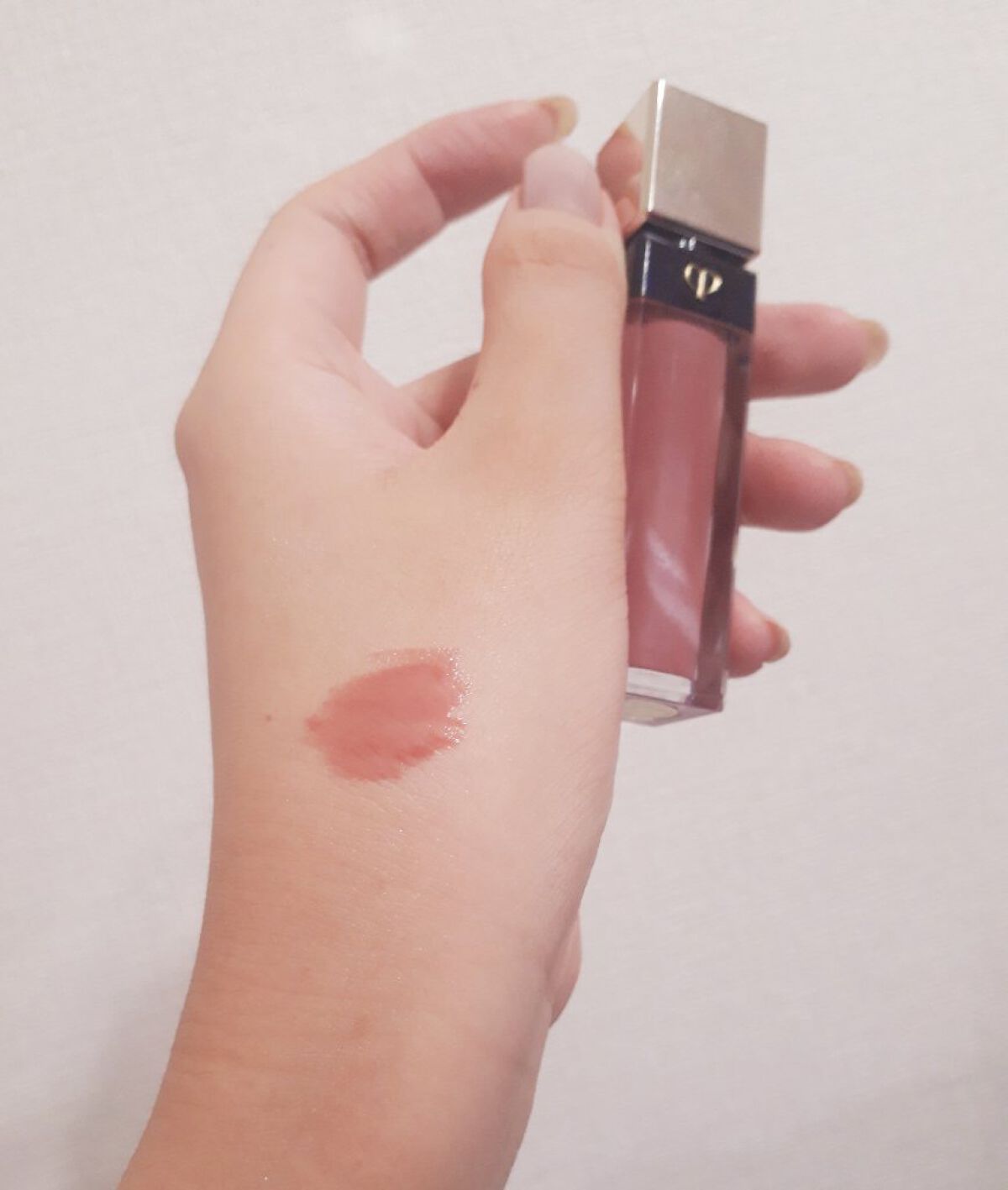 クレ・ド・ポー ボーテ ブリアンアレーブルエクラ/クレ・ド・ポー ボーテ/リップグロスを使ったクチコミ(4枚目)