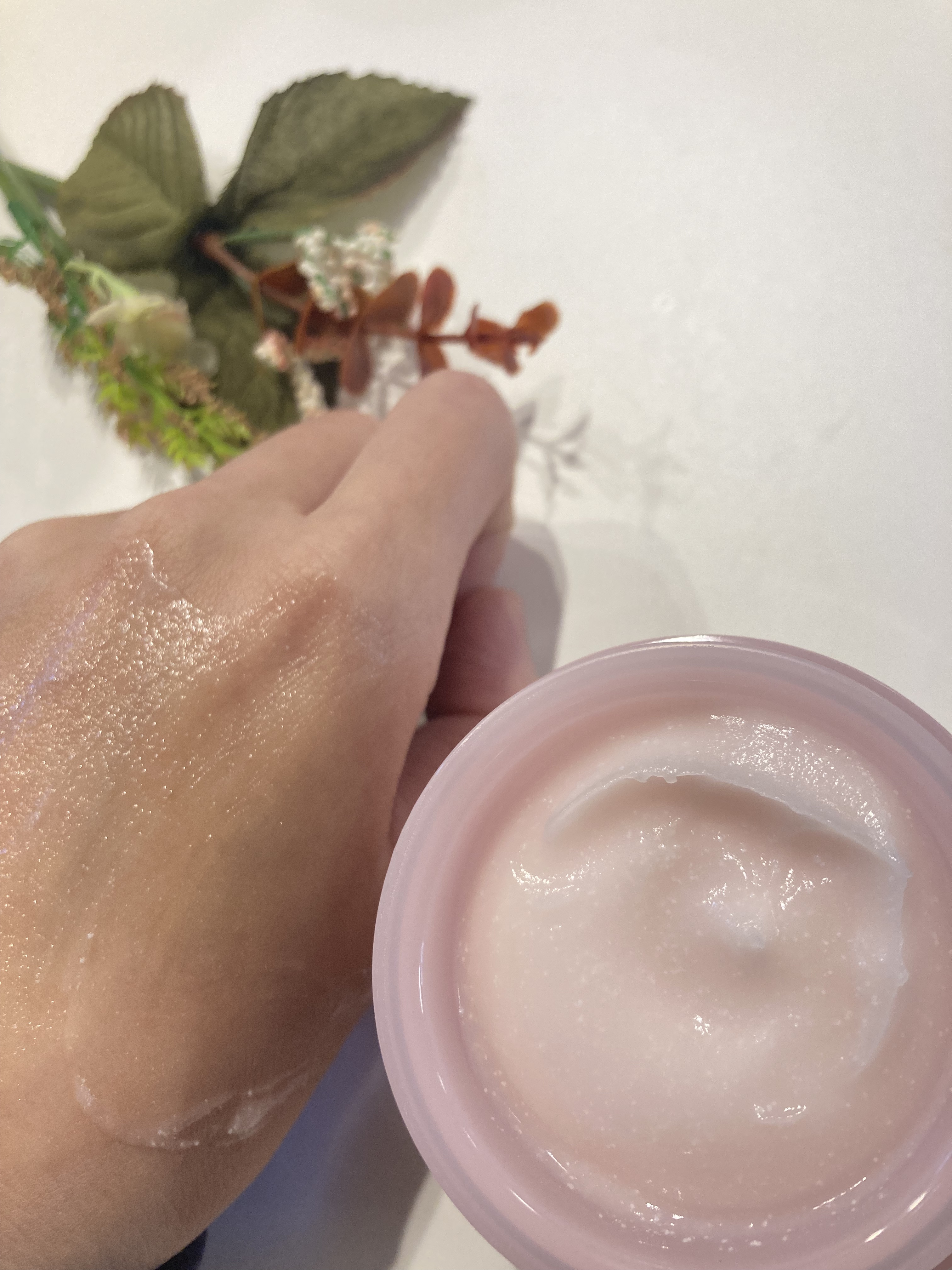 バウンシースリーピングマスク/LANEIGE/フェイスクリームを使ったクチコミ（3枚目）