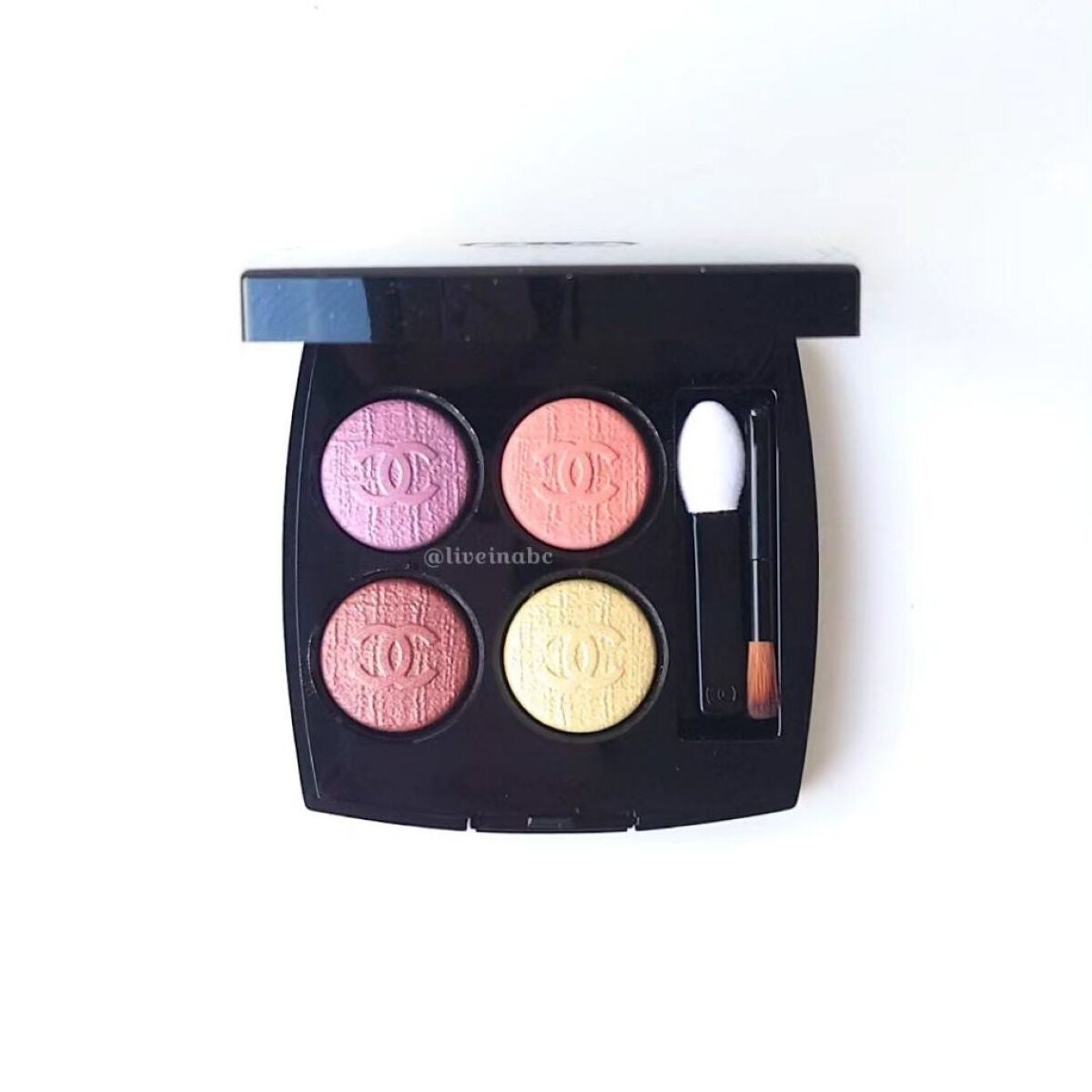 レ キャトル オンブル/CHANEL/アイシャドウパレットを使ったクチコミ(2枚目)