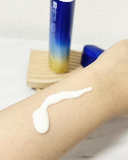 ゆんꪔ̤̮ フォロバ100 on LIPS 「, 𓂃𓈒𓏸𓂃𓈒𓏸◌ニベアUVディーププロテクト&ケアジェル💙💛..」(4枚目)