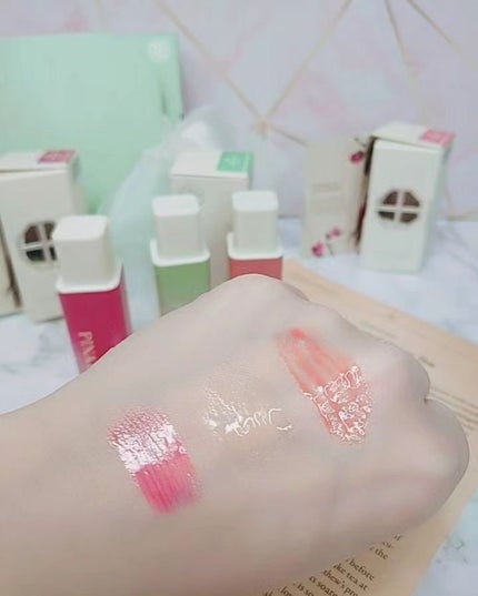 ナチュラルブルームリップオイルセラム 3色セット/PINATE/リップグロスを使ったクチコミ(5枚目)