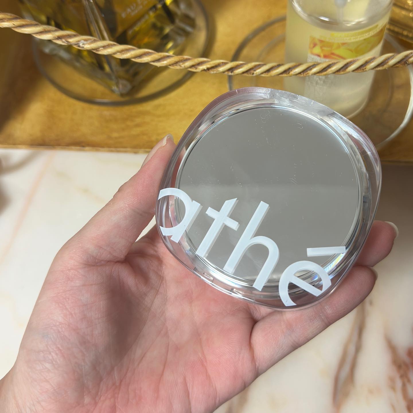 オーセンティック リップ バーム/athé/口紅を使ったクチコミ（2枚目）