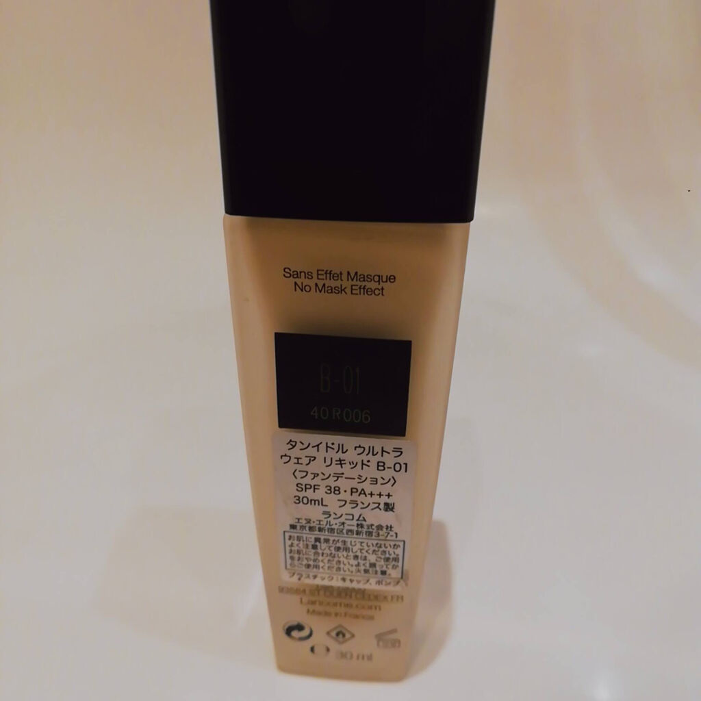 タンイドル ウルトラ ウェア リキッド B-01/LANCOME/リキッドファンデーションを使ったクチコミ（2枚目）