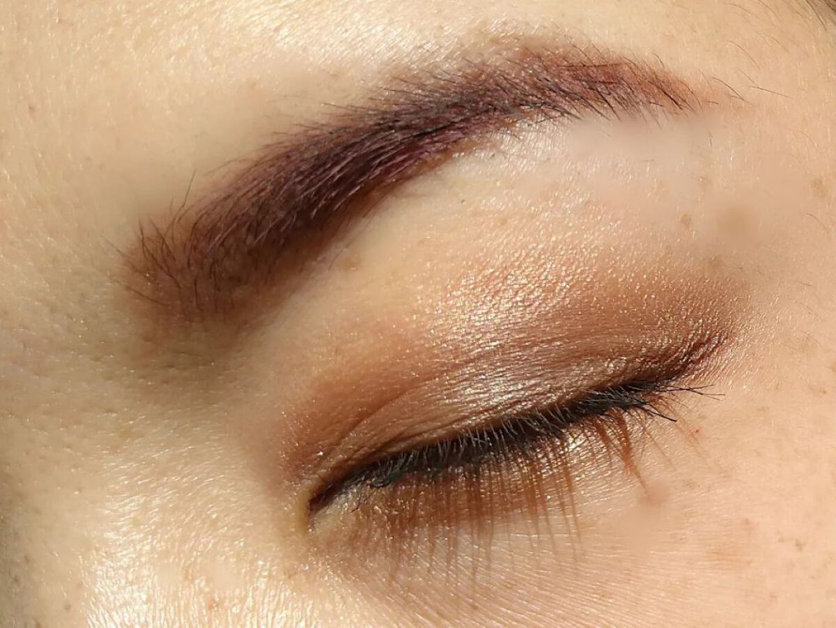 ワンダー キューブ アイシャドウ マット M004/リンメル ロンドン/単色アイシャドウを使ったクチコミ（2枚目）