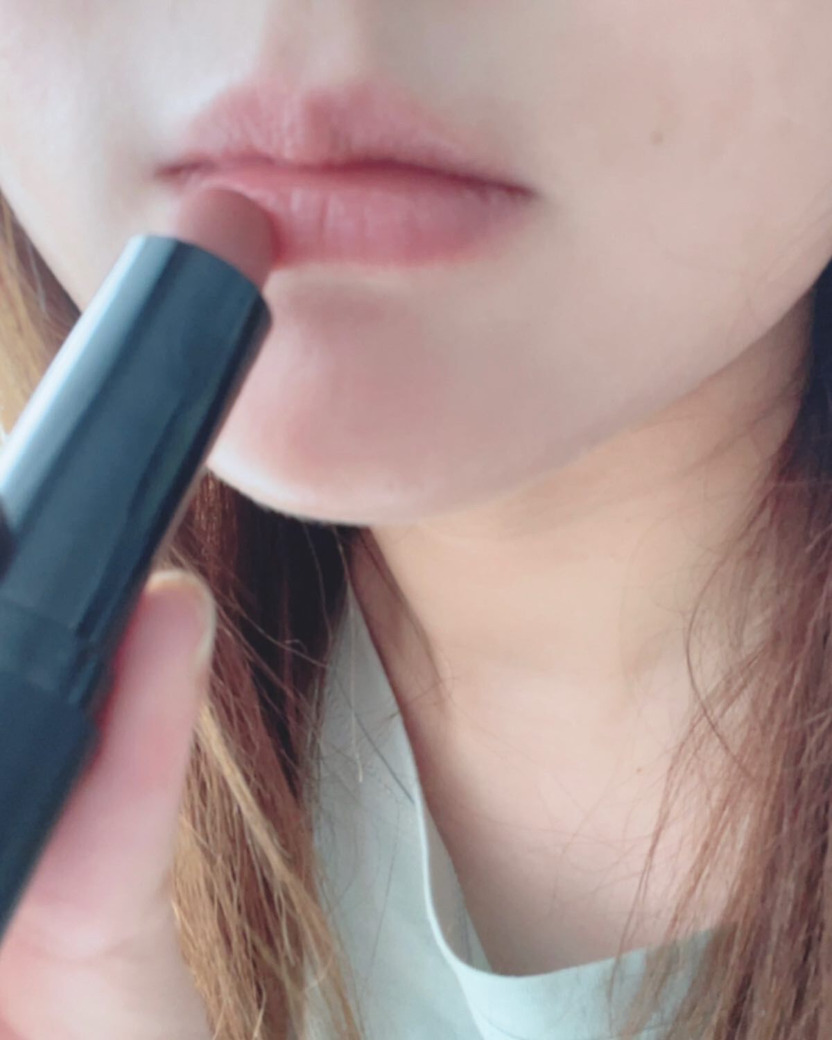 ブリリアージュ パウダーグローリップスのクチコミ「パッケージは、
ブラックマットで
指紋がつきにくい質感が
かっこいい。
持った感じも軽く、
手.....」（2枚目）