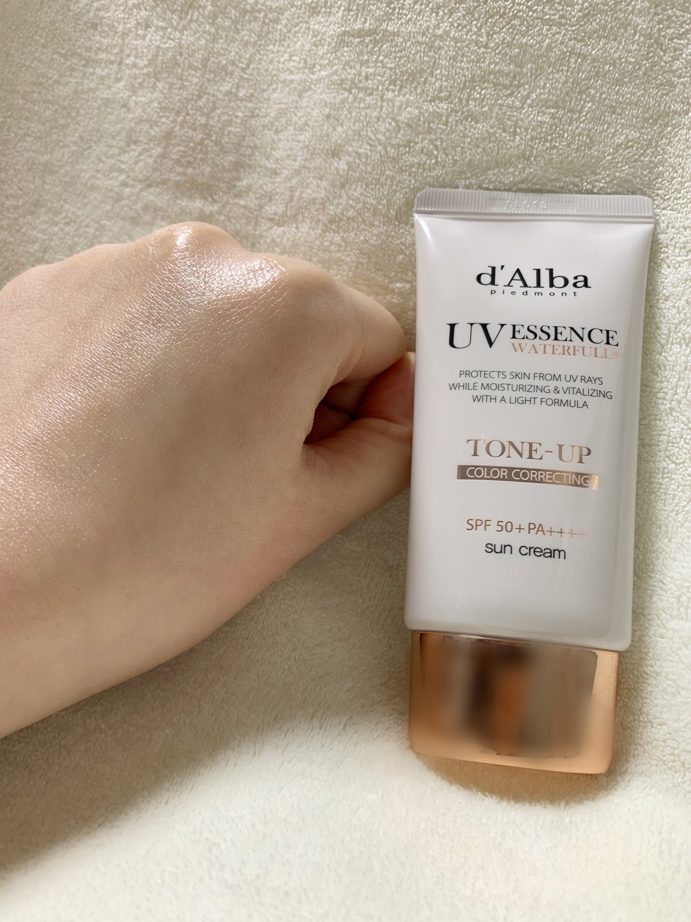ウォータフルトーンアップサンクリーム/ダルバ/日焼け止めクリームを使ったクチコミ(3枚目)