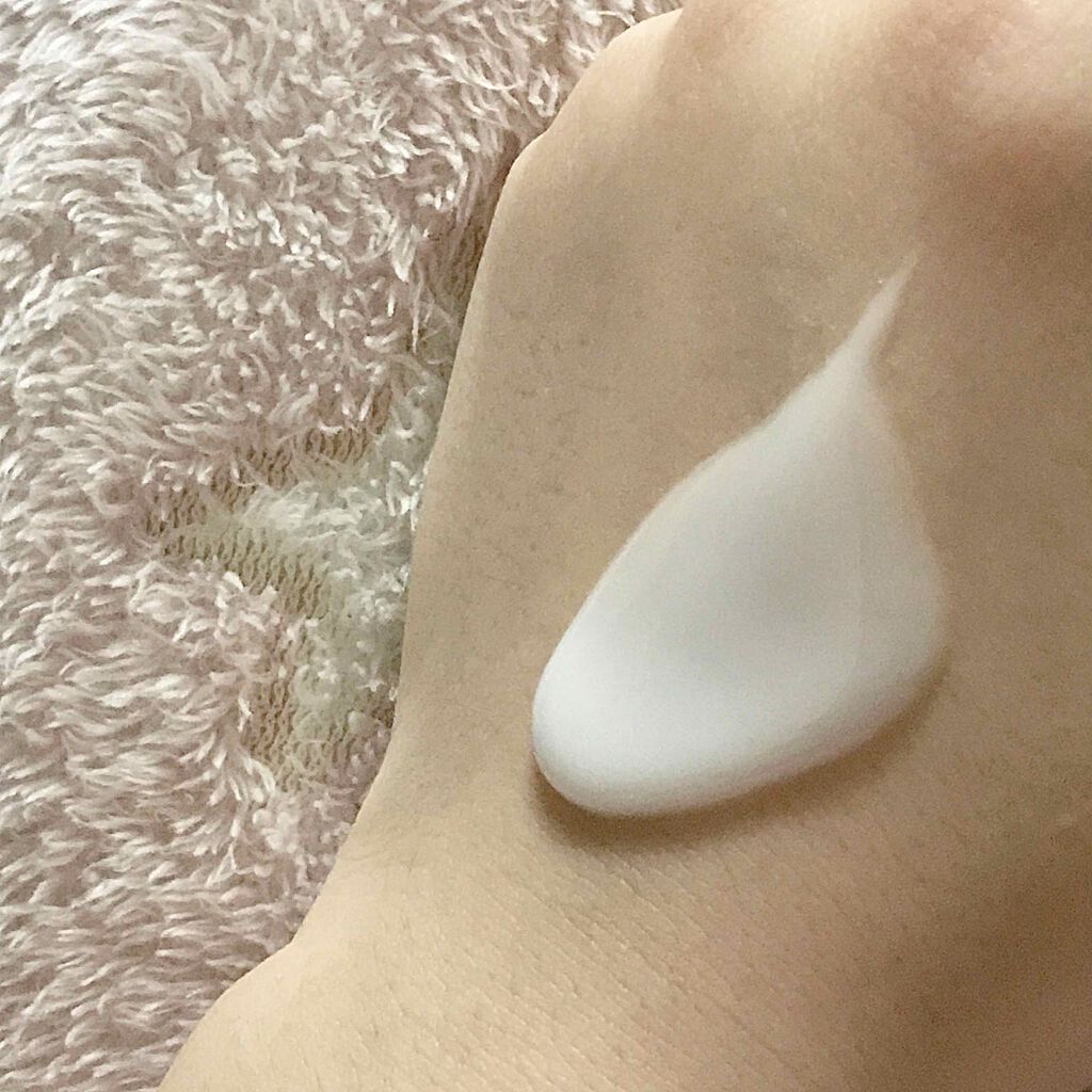 マシュマロケアボディミルク シルキーフラワーの香り/ニベア/ボディミルクを使ったクチコミ(2枚目)