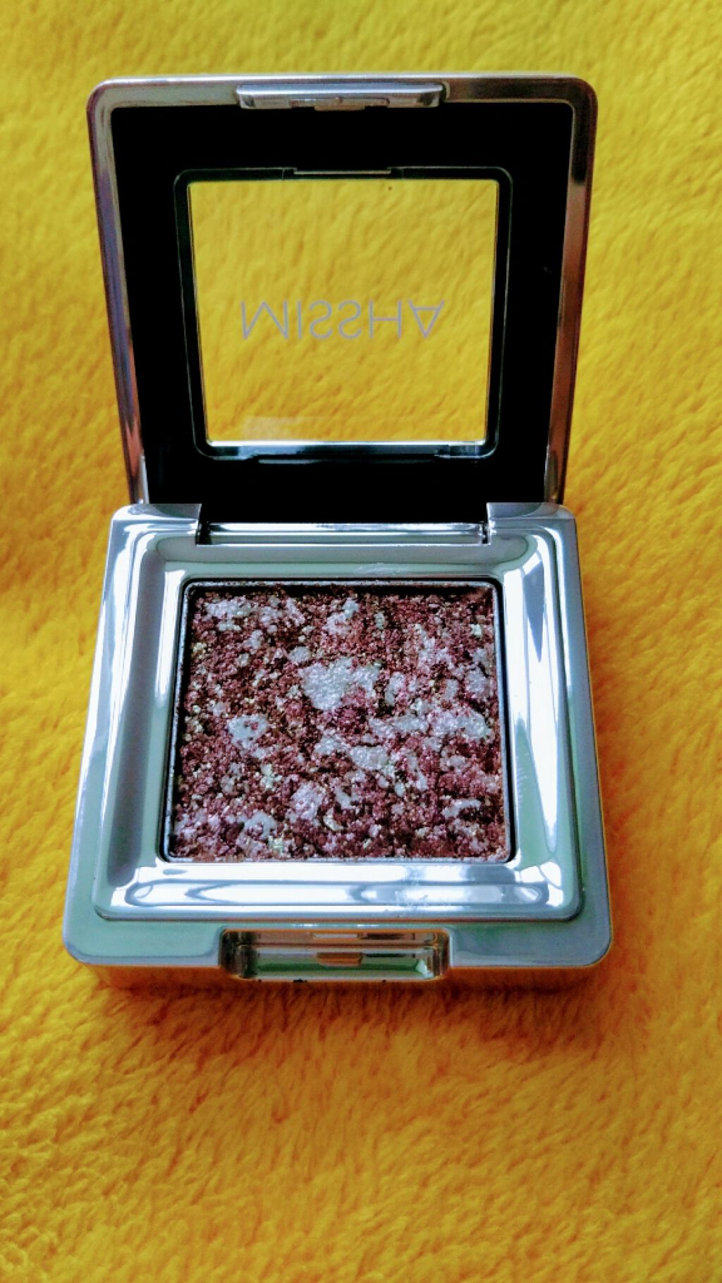 プリズム パウダーアイカラー/リンメル ロンドン/単色アイシャドウを使ったクチコミ（1枚目）