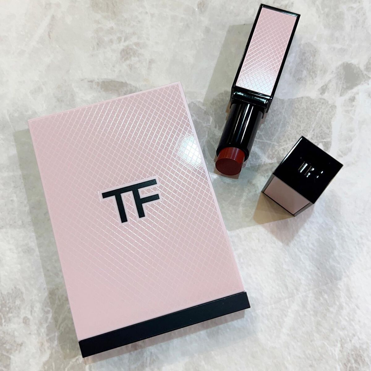 リップ カラー サテン マット/TOM FORD BEAUTY/口紅を使ったクチコミ（2枚目）