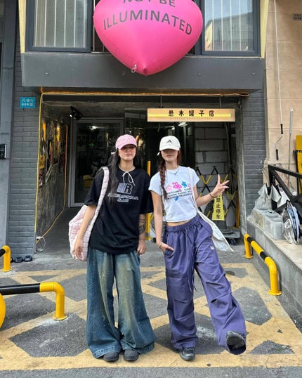 ひとみ on LIPS 「快しい友情が素晴らしいです#コーデ#韓国コーデ#韓国ファッショ..」(3枚目)