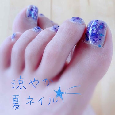 ネイルを塗り直したので投稿します！！

★PLANET NAIL 捻じ曲げられた宇宙★

下地にDAISO GENEネイル グレーを塗って、薄めにPLANET NAILを塗ってます。

PLB29は、透