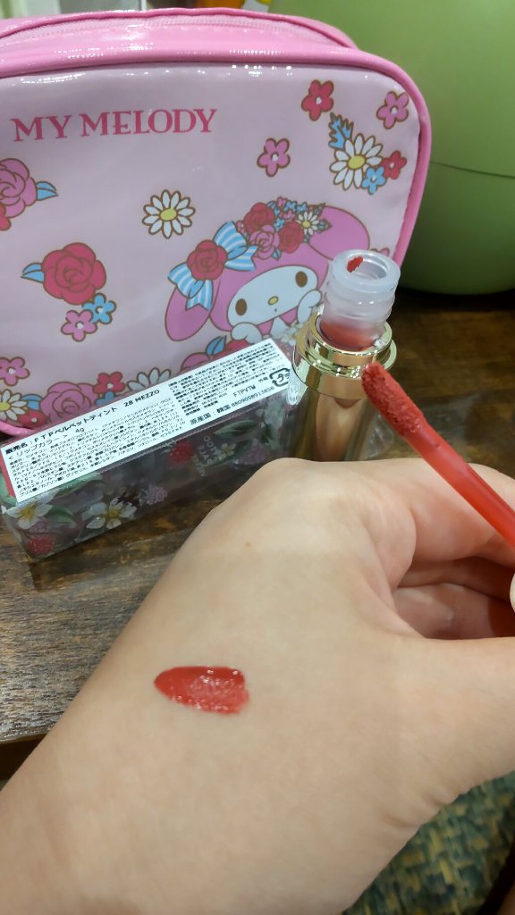 タトゥーベルベットティント #28 メゾ/フォレンコス/リップティントを使ったクチコミ（2枚目）