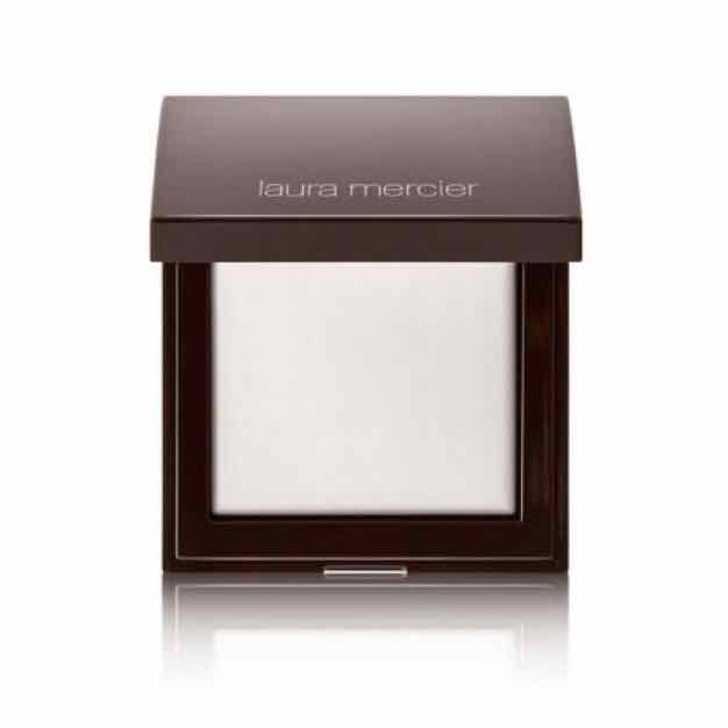 シークレット ブラーリング パウダー フォー アンダー アイズ/ローラ メルシエ/プレストパウダーを使ったクチコミ(1枚目)