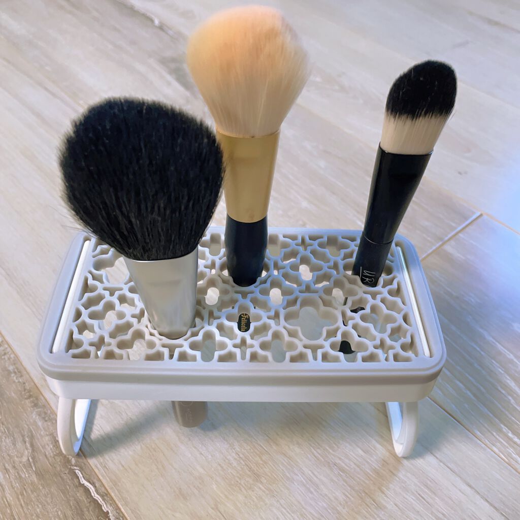 メイクブラシスタンド/セリア/その他化粧小物を使ったクチコミ(3枚目)