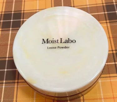 Moist Labo
モイストラボ ルースパウダー
00  透明タイプ

毛穴やくすみをカバーしながら、テカリ・メイク崩れを防止するルースパウダーです。

シリーズ共通として、仕上げにプラスオンで、メイクがピタッと密着。

美容オイル成分inだから、パウダーなのにしっとりなめらかな使用感です。

ツボクサ※・ローズマリー※を配合し、日中もメイクしながらスキンケア。
洗顔料で落とせる、お肌に優しい処方です。

※保湿


#MoistLabo
#モイストラボルースパウダー
の画像 その0