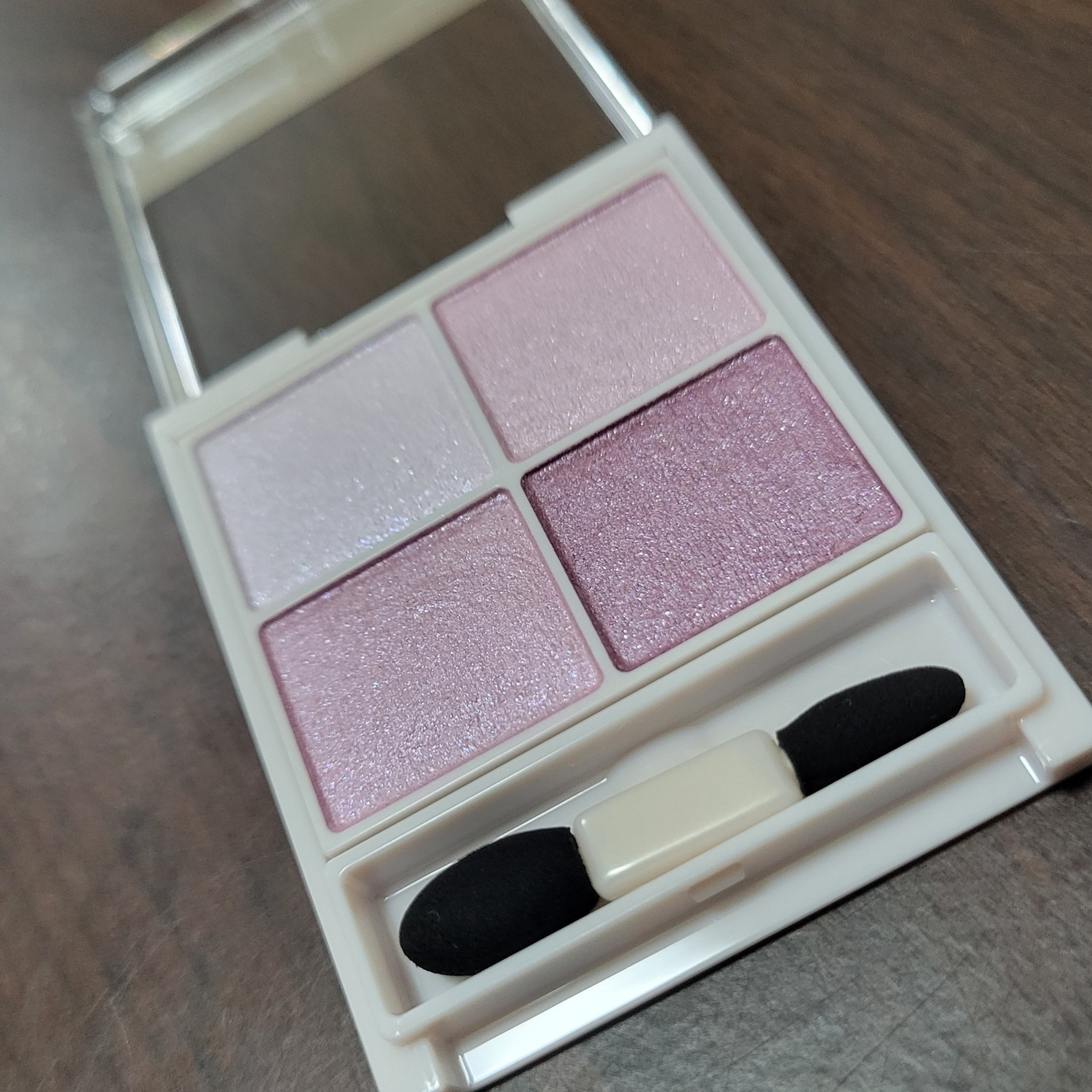 シルキースフレアイズ/キャンメイク/アイシャドウパレットを使ったクチコミ（3枚目）