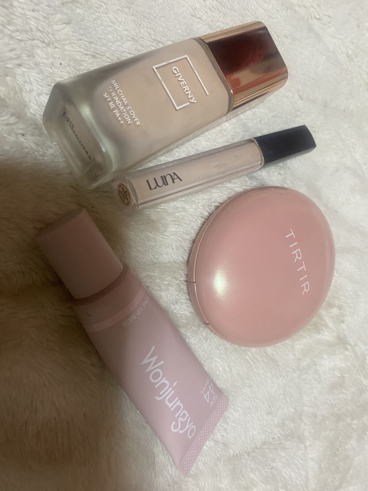 密着カバーファンデーション/GIVERNY/リキッドファンデーションを使ったクチコミ（1枚目）