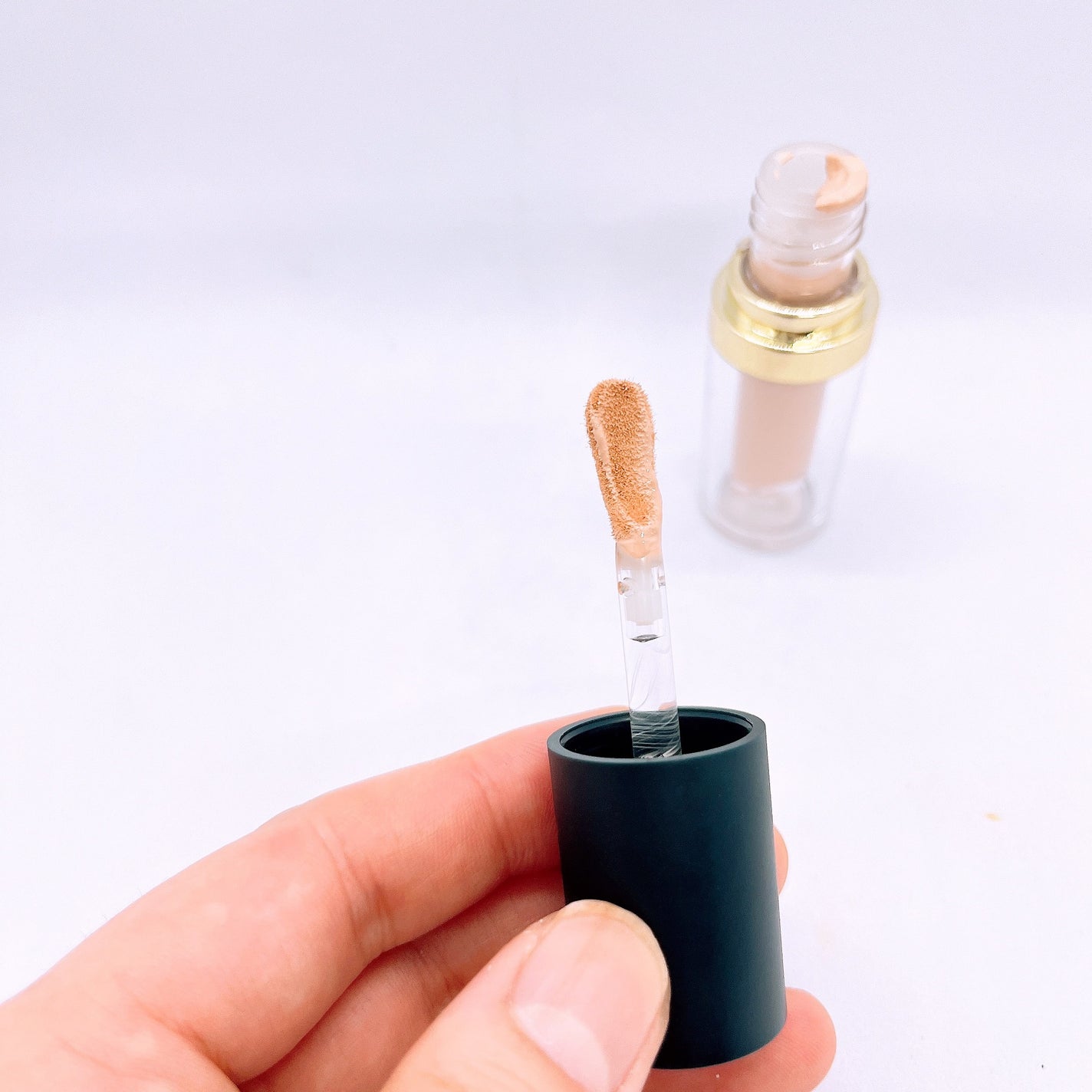 タトゥーウォータープルーフスカーコンシーラー/フォレンコス/リキッドコンシーラーを使ったクチコミ(3枚目)