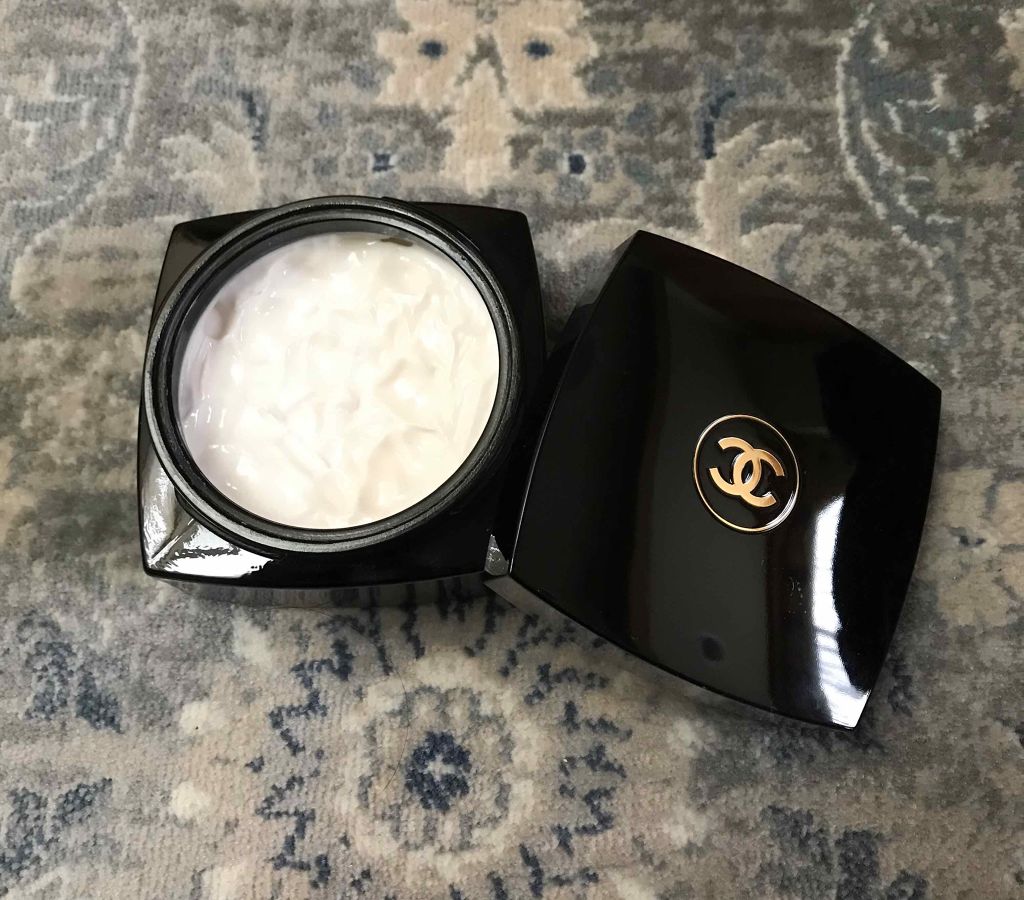 CHANEL シャネル ココ ヌワール ボディクリーム