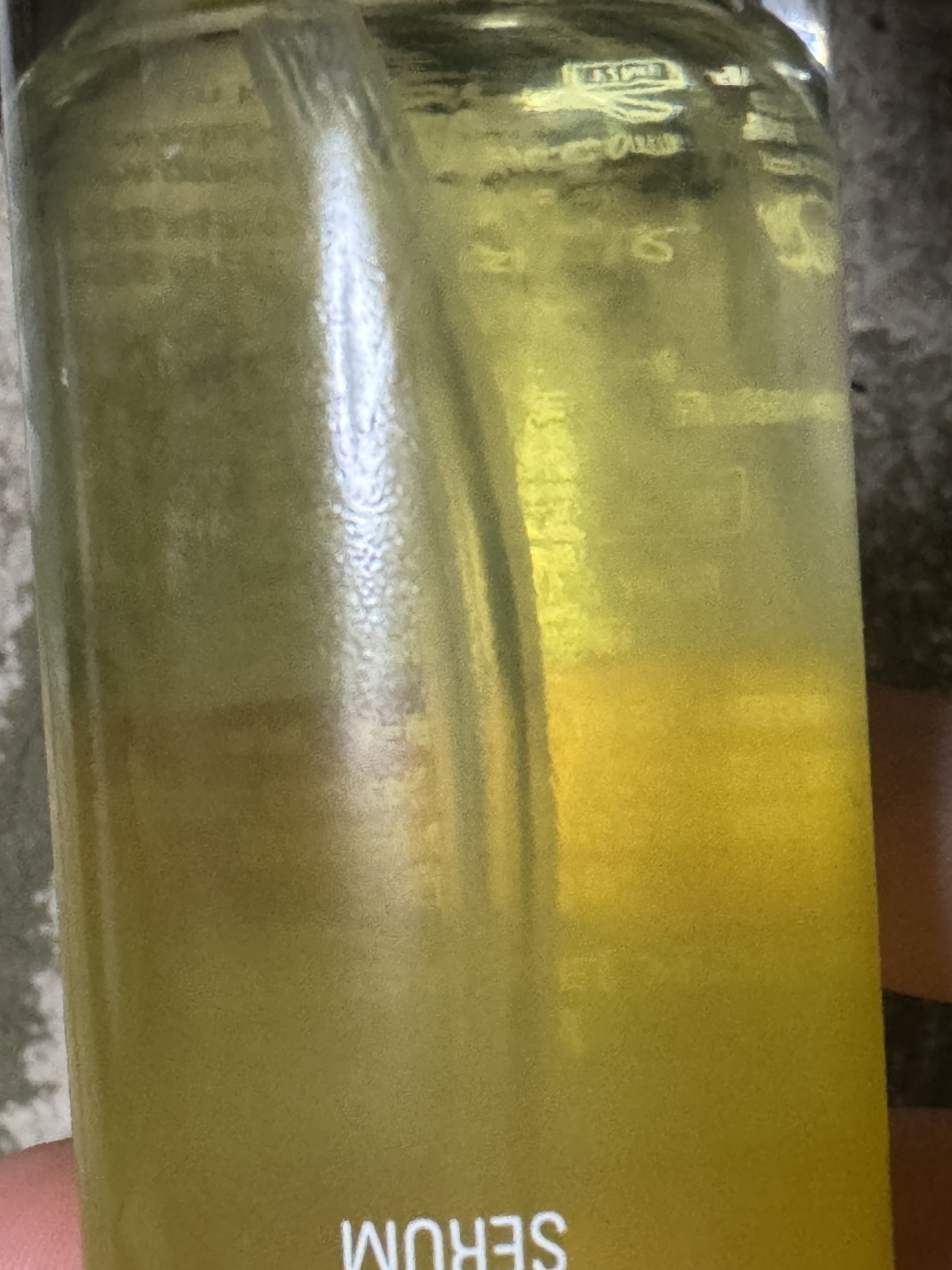 グリーンタンジェリン ビタC ダークスポットケアセラム/goodal/美容液を使ったクチコミ（3枚目）