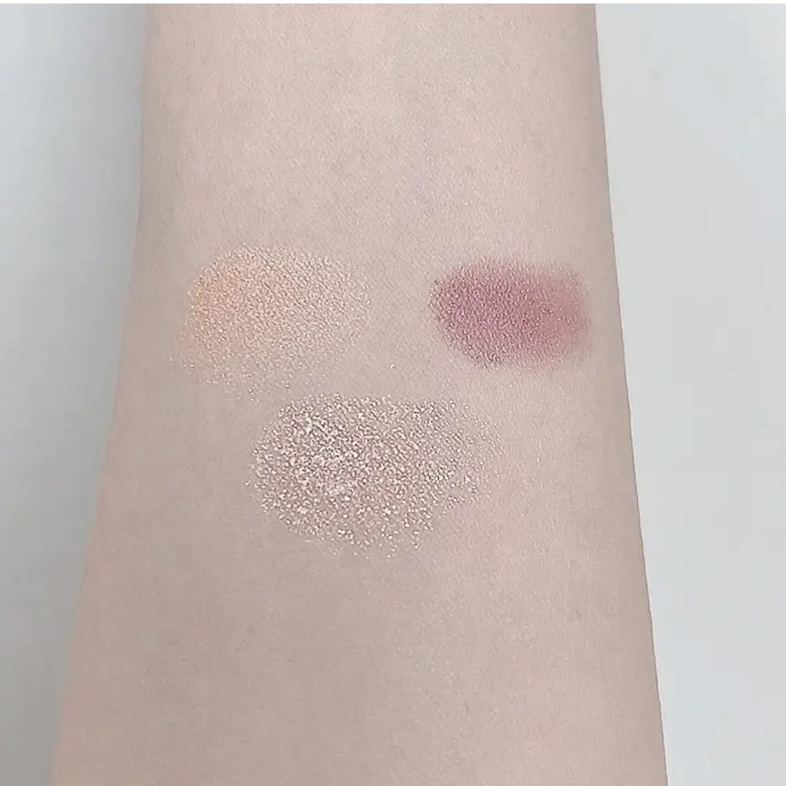 アディクション ザ アイシャドウ マット 023M Lascaux/ADDICTION/単色アイシャドウを使ったクチコミ（3枚目）