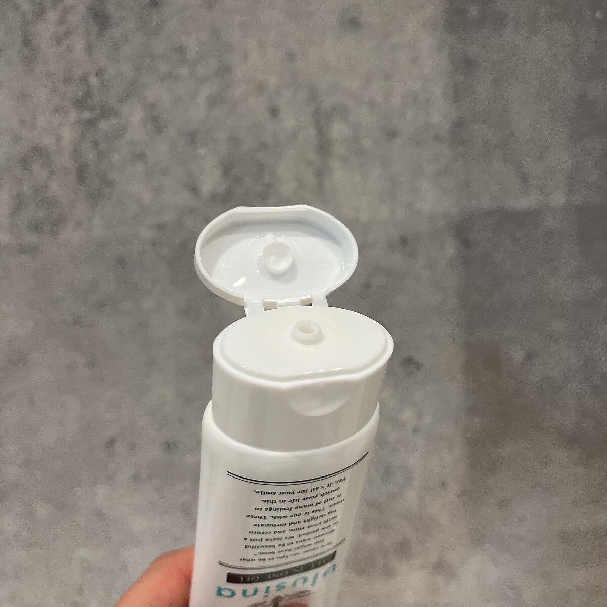 ulusina ウルシナ オールインワンジェル/tifi/オールインワン化粧品を使ったクチコミ(5枚目)