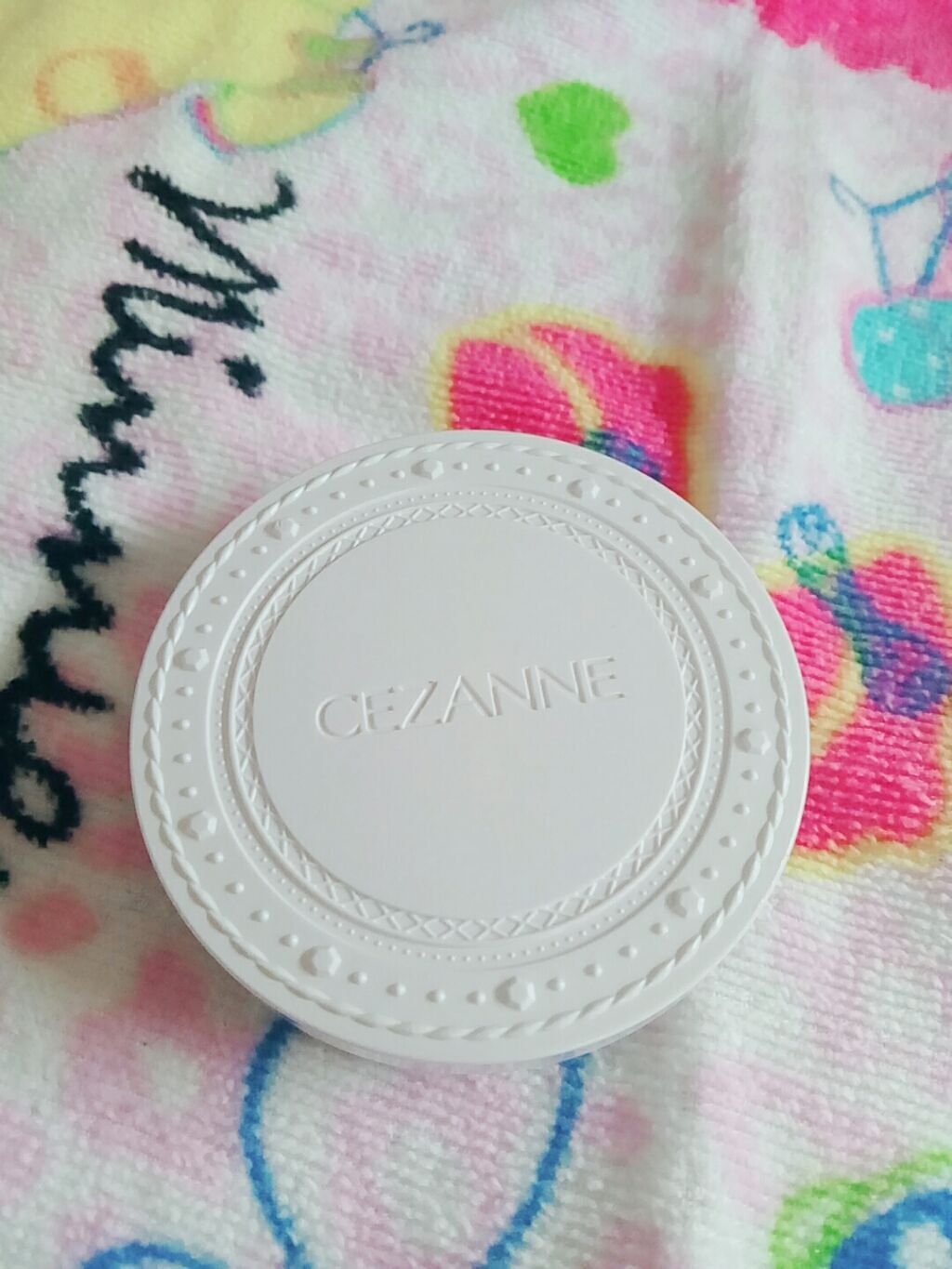 UVクリアフェイスパウダー/CEZANNE/プレストパウダーを使ったクチコミ(1枚目)