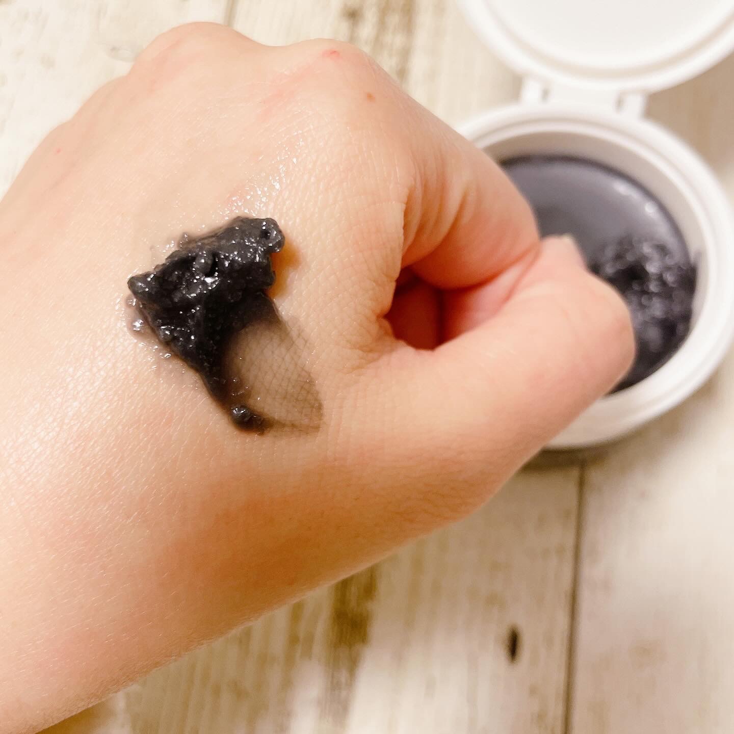 パーフェクトワンフォーカス スムースクレンジングバーム ディープブラック/PERFECT ONE  FOCUS/クレンジングバームを使ったクチコミ（3枚目）