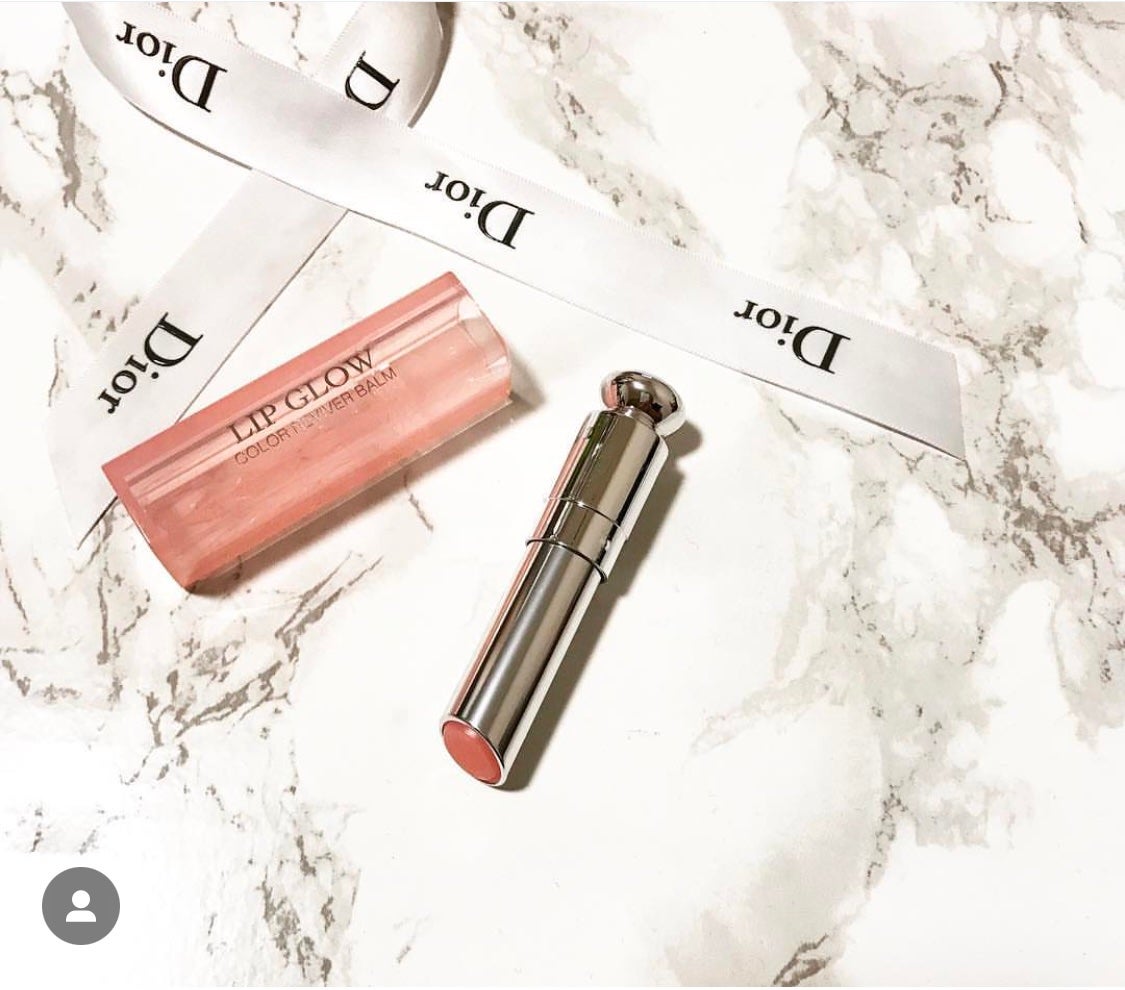 aya on LIPS 「私の唇はすぐ荒れて皮剥けしやすくプチプラの口紅は使えないのでデ..」(1枚目)